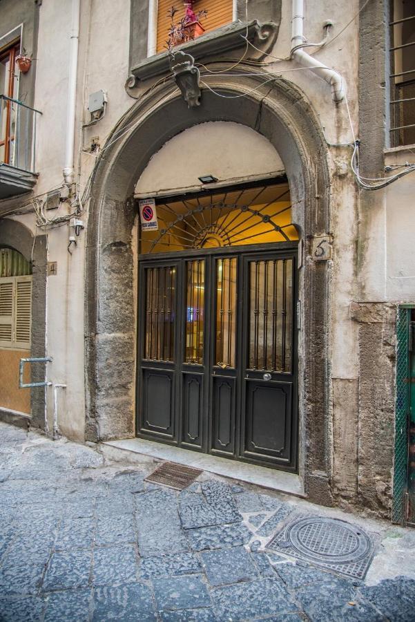 S- Loft With Balcony In The Historic Center Napels
